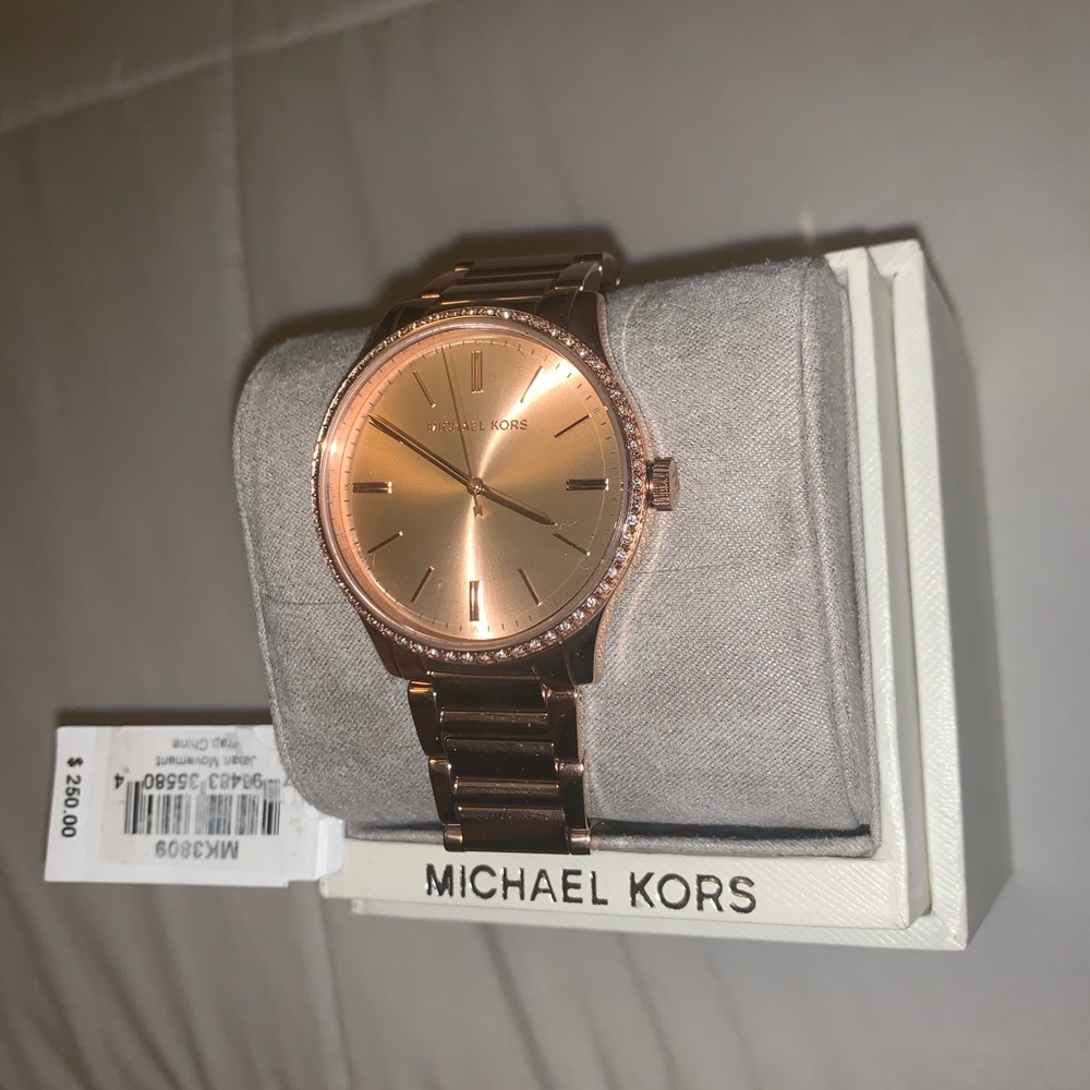 MICHAEL KORS WATCH